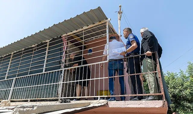 Çöp ararken bakın ne buldular?