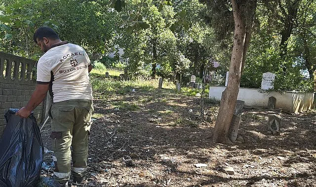 Derince’de mezarlıklara titiz bakım