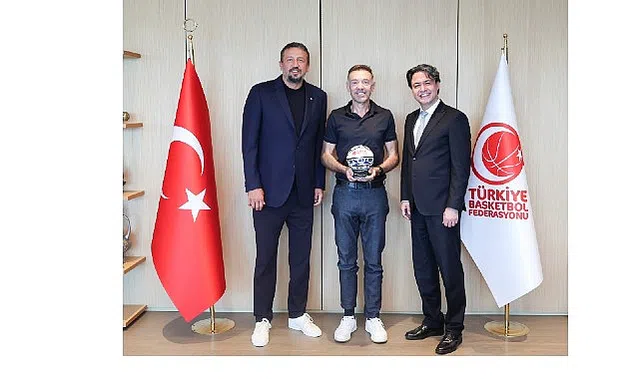 Koray GYO’dan TBF Başkanı Hidayet Türkoğlu'na ziyaret