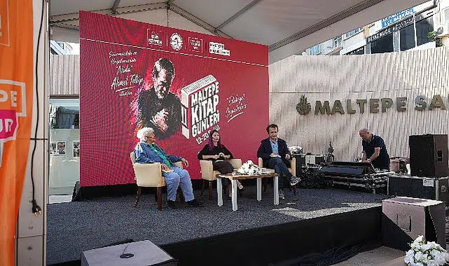 Maltepe Kitap Fuarı’nda İkinci Gün Edebiyat Rüzgarı Esti