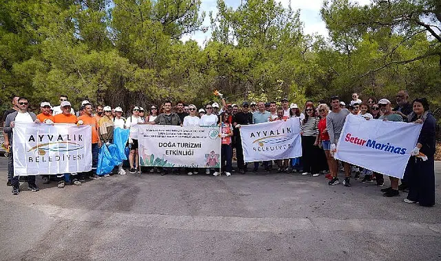 Ayvalık’ta Dünya Temizlik Günü ve Uluslararası Kıyı Temizliği Günü’nde Çevre İçin Sahadaydık