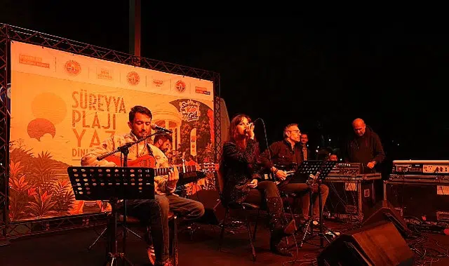 Maltepe Süreyya Plajı’nda Güzün Son Ezgisi