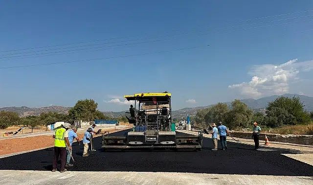 Başkan Çerçioğlu, Aydın’ın Dört Bir Yanında Yol Yapım ve Yenileme Çalışmalarını Sürdürüyor