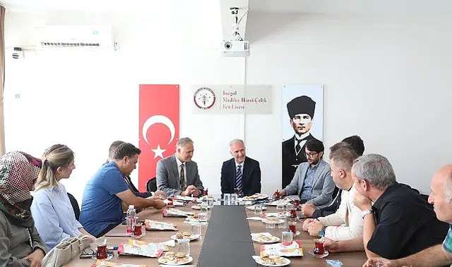 İnegöl Belediyesi’nden Mediha Hayri Çelik Fen Lisesi’ne Semt Sahası