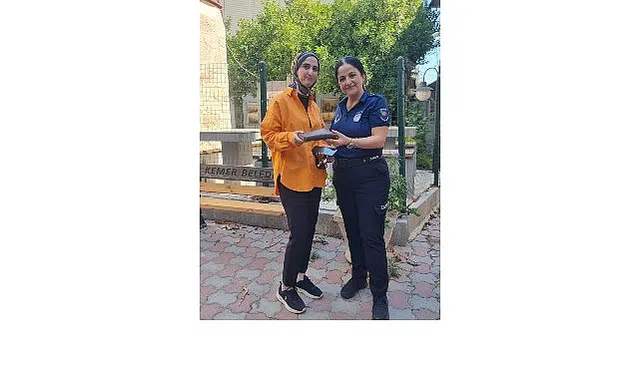 Zabıtadan örnek davranış