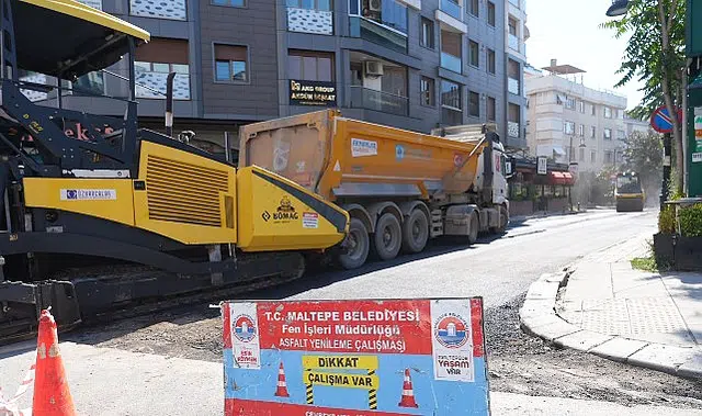 Maltepe’de asfalt çalışması tüm hızıyla sürüyor