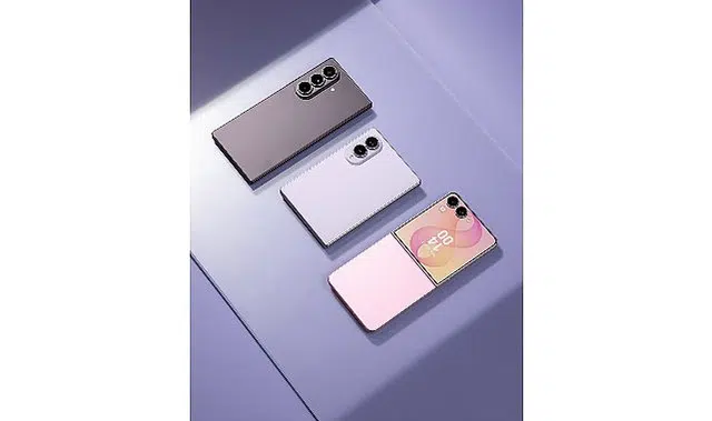 Katlanabilir telefon pazarı büyüyor, Samsung sekiz nesillik etkisini güçlendiriyor
