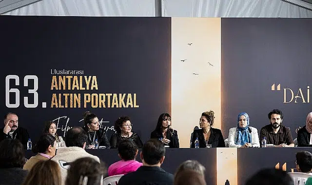 Altın Portakal heyecanında iki film daha seyirciyle buluştu