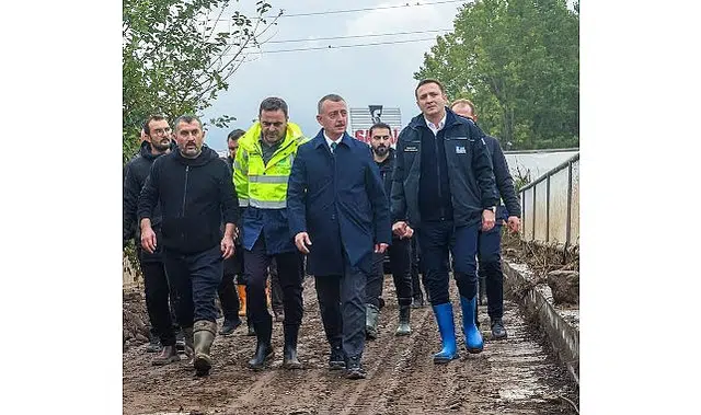 Başkan Büyükakın şiddetli yağıştan etkilenen bölgeleri gezdi