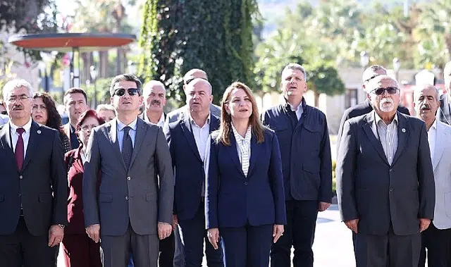 Başkan Denizli, Muhtarlar Günü’nde mahalle muhtarlarıyla bir araya geldi