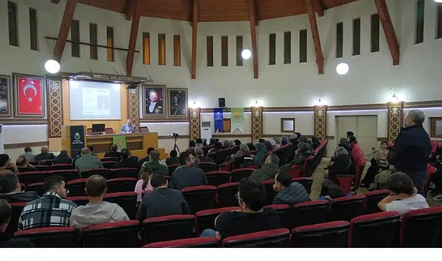 Aile Okulu’nda “Sofradan Sohbete Aile” Semineri Gerçekleştirildi