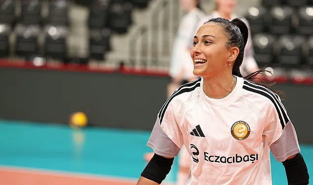 Eczacıbaşı Peron İstanbul, sezonun ilk maçında Nilüfer Belediyespor Eker deplasmanında