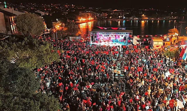 Cumhuriyetin 103. yılı omuz omuza kutlandı