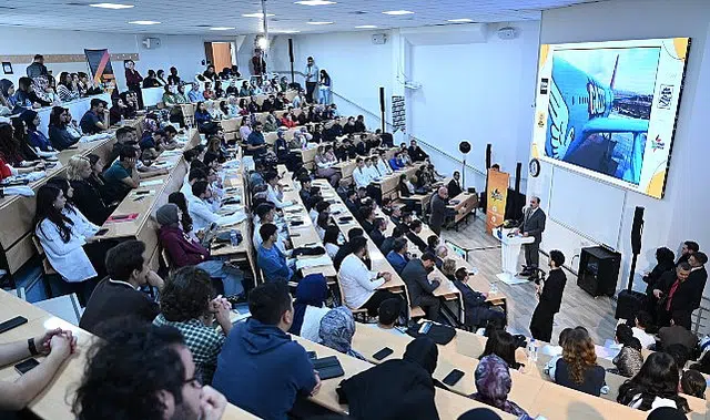 SÜ Tıp Fakültesi Öğrencileriyle Buluşan Başkan Altay: “Boykot Konusunda Daha Fazla Hassasiyet Gösterelim”